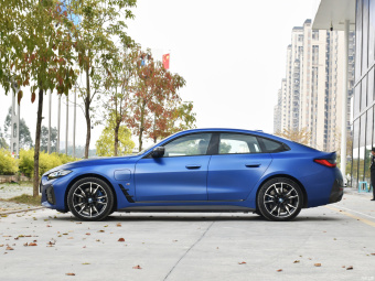 BMW i4 M50