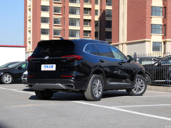 Buick Envision Plus Luxury 652T AWD