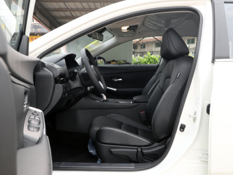 Nissan Sylphy Enjoy 1.6L XL CVT