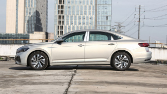 VW Passat Hybrid Deluxe 430PHEV