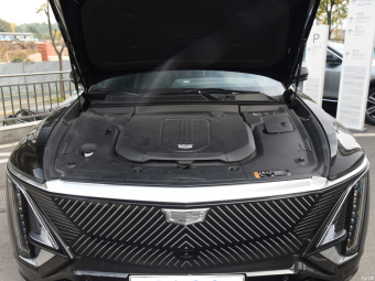 Cadillac Lyriq Luxury Long Range RWD