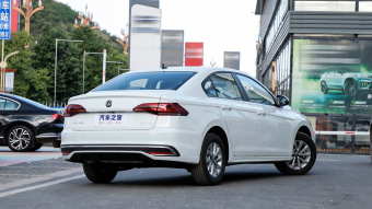 VW Bora Smooth 200TSI MT