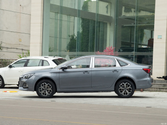 Roewe i6 Max EV Exclusive EV 500
