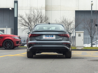 Audi A3L Limousine Dynamic Fashion 35 TFSI