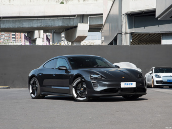 Porsche Taycan GTS