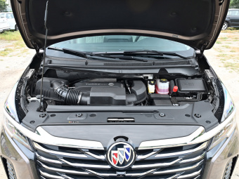 Buick GL8 Premium