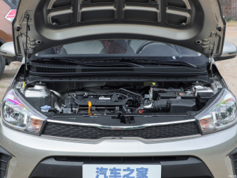 Kia Pegas Elite Connect 1.4L AT