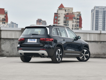 Mercedes-Benz GLB 220 Fashion