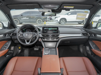 Honda Inspire Sport Hybrid Pure Elegant 2.0L