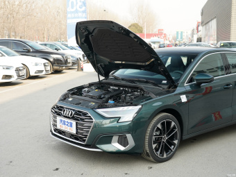 Audi A3L Limousine Elegance Luxury 35 TFSI