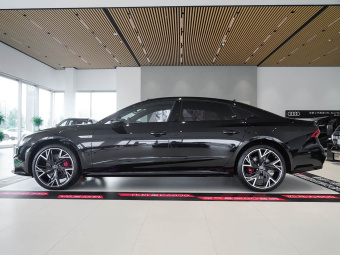Audi A7L 2025 55 TFSI Quattro Black Edition