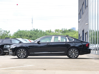 Volvo S90 B5 Zhiyi Luxury