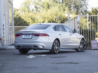 Jaguar XFL Premium P250