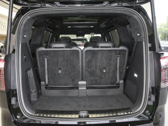 Zeekr 009 2024 6-Seat Executive Edition AWD 140kWh
