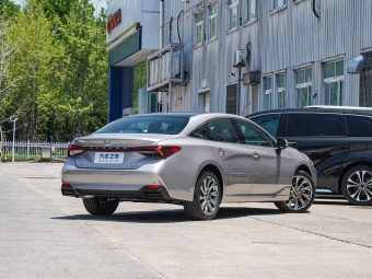 Toyota Avalon Hybrid 2024 Hybrid 2.0L Premium Edition