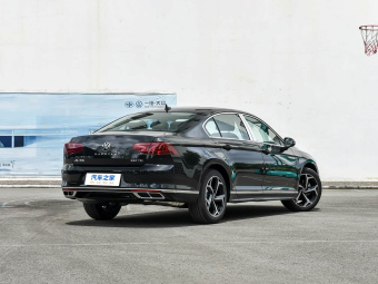 VW Magotan 2025 Facelifted II Popular Enjoyment Edition 330TSI DSG Luxury