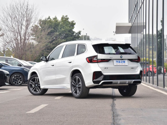 BMW X1 2026 sDrive25Li M Sport