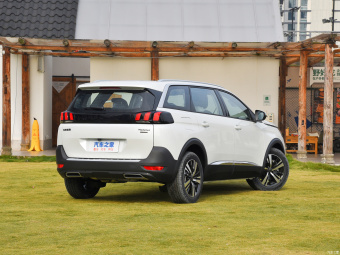 Peugeot 5008 Real 400THP