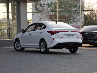 Hyundai Verna Cool GLS 1.4L CVT