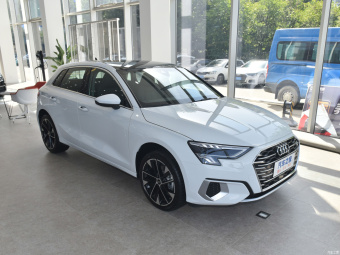 Audi A3 Sportback Elegance Luxury 35 TFSI