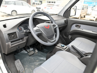 Wuling Rongguang EV Comfort Single Cab