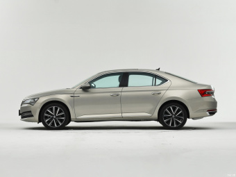 Skoda Superb Premium TSI280 DSG