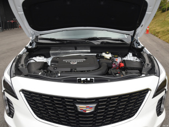Cadillac XT4 Fashion 28T