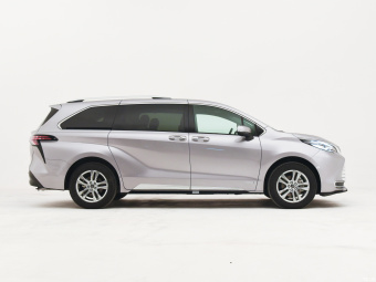 Toyota Sienna Hybrid Platinum 2.5L