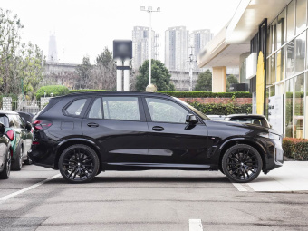BMW X5 2026 Restyled xDrive 40Li Exclusive M Sport  Night Edition
