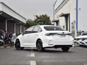 Toyota Corolla GR Sport TNGA 1.5L CVT