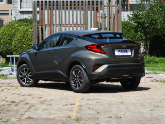 Toyota IZOA Hybrid Yixuan 2.0L