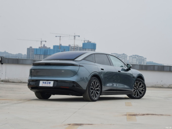 Zeekr 007  AWD 100 kWh