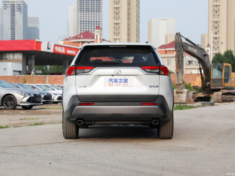 Toyota RAV4 Premium 2.0L CVT 2WD
