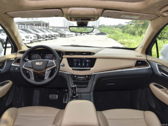 Cadillac XT5 Platinum 2.0T AWD