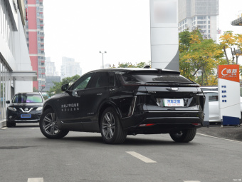 Cadillac Lyriq Luxury Long Range RWD