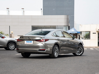 Lexus ES 300h Executive
