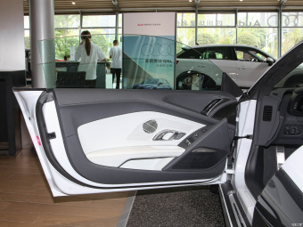 Audi R8 Coupe Performance V10