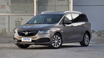 Buick GL6 Luxury 323T