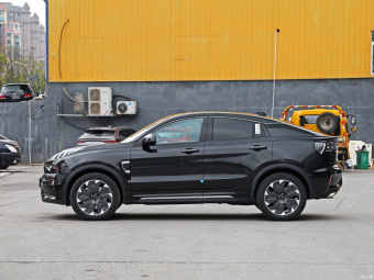 Lynk & Co 05 PHEV Halo 1.5TD