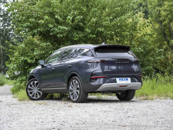 Denza N8 Flagship Hybrid AWD