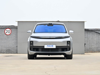 Li Auto L8 2025 Max Intelligent Renewal Edition