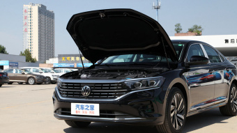 VW Passat Premium 330TSI