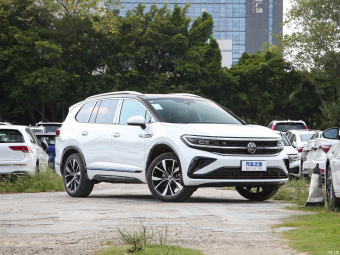 VW Talagon R-Line 6 seats 4Motion 380TSI
