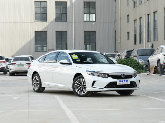 Honda Inspire Sport Hybrid Pure Wisdom 2.0L