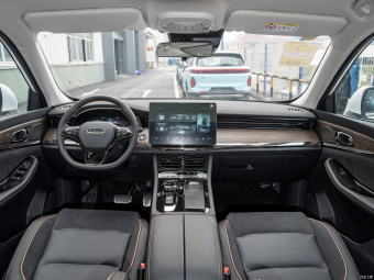 Skyworth HT-i Zhixing 1.5L PHEV 115KM