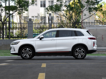 Skyworth HT-i Zhiyuan Plus 1.5L PHEV 205KM