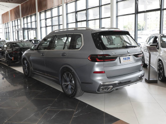 BMW X7 2024 xDrive40i M Sport