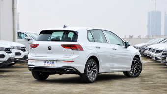 VW Golf Pro 200TSI DSG