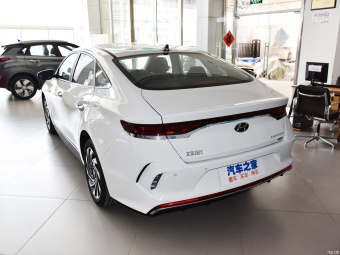 Hyundai Lafesta EV Smooth GLS