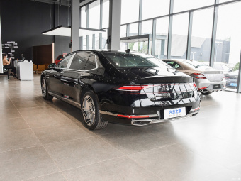 Genesis G90L Executive AWD